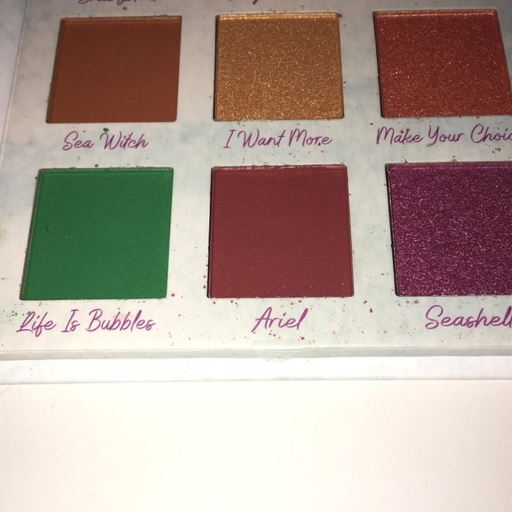 HP🎊🎊Disney Little Mermaid Ariel Sketch 12 Shade Eyeshadow Palette - Picture 8 of 10